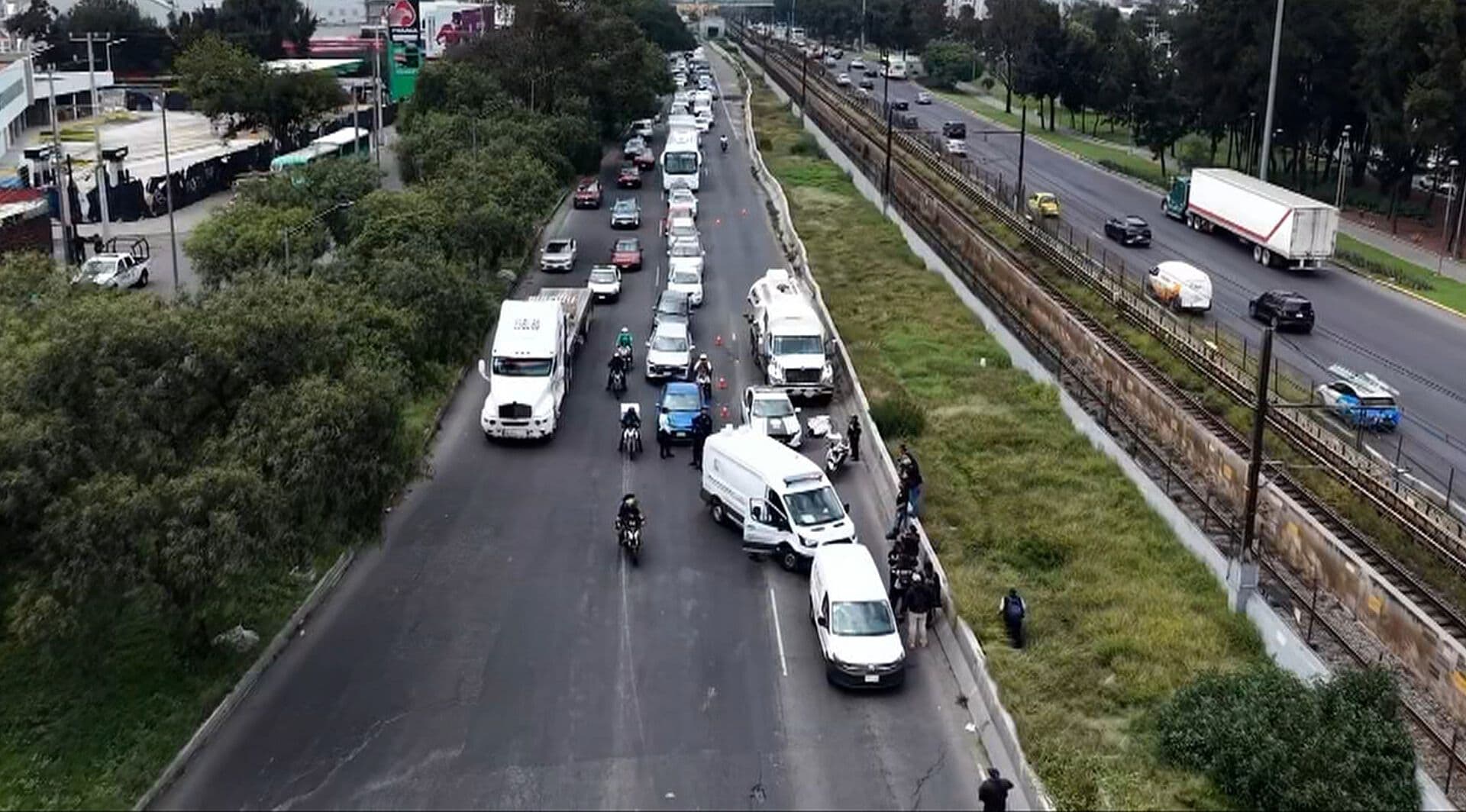 Motociclista Muere Atropellado tras Salir Proyectado en la Calzada Zaragoza