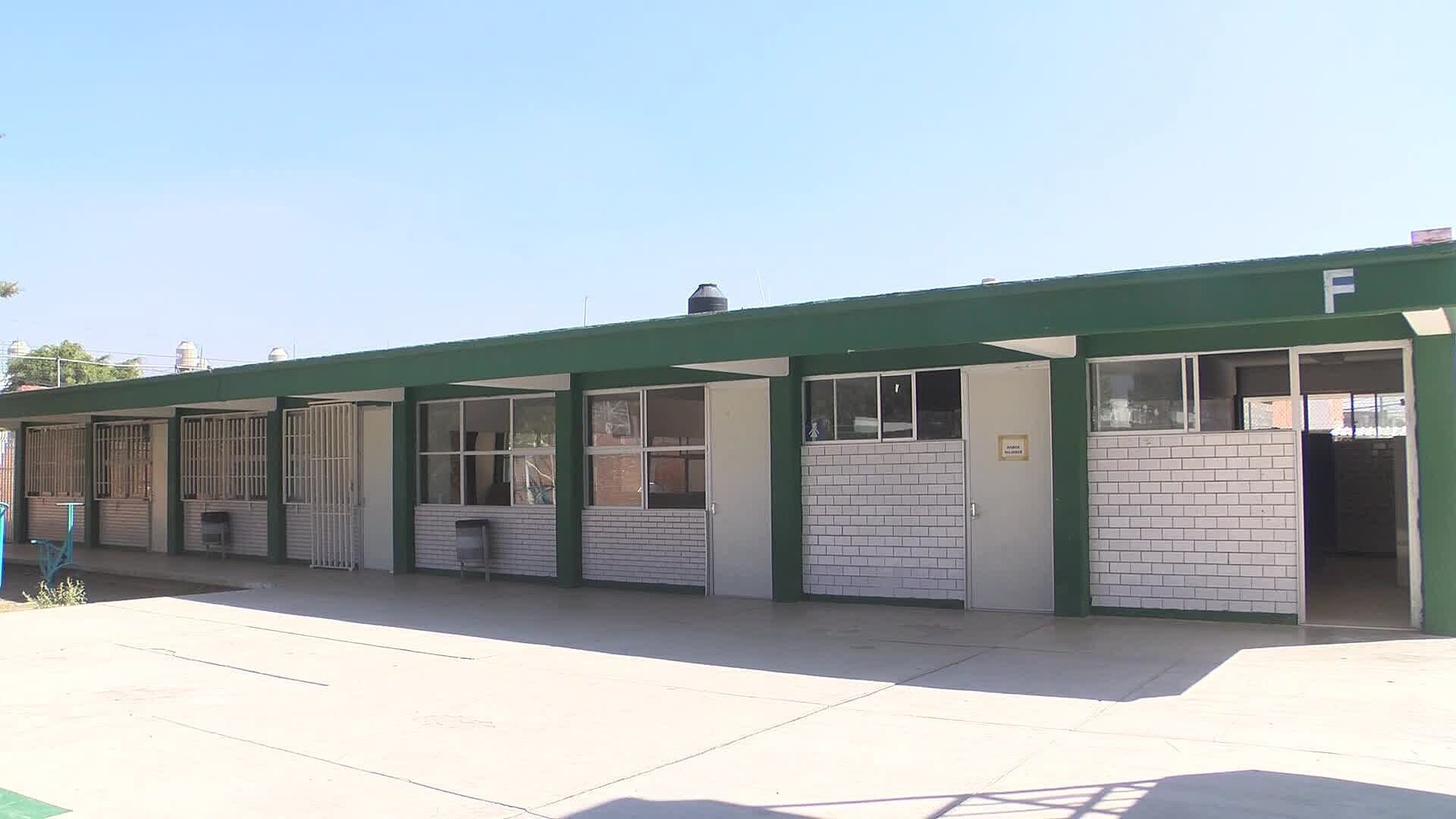 Escuelas de SLP Podrían Ser Sancionadas por Incumplir Restricción de Celulares