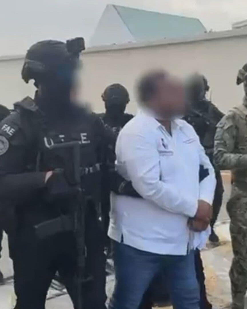 Revelan Imágenes del Traslado de Miguel 'N', Alcalde de Juchitán de Zaragoza, Oaxaca