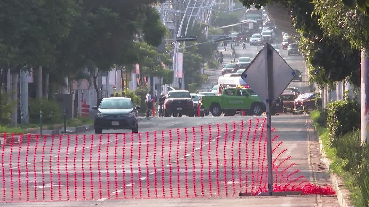 Megasocavón en Ávila Camacho, en Zapopan, Causa Retrasos Viales de Hasta 30 Minutos