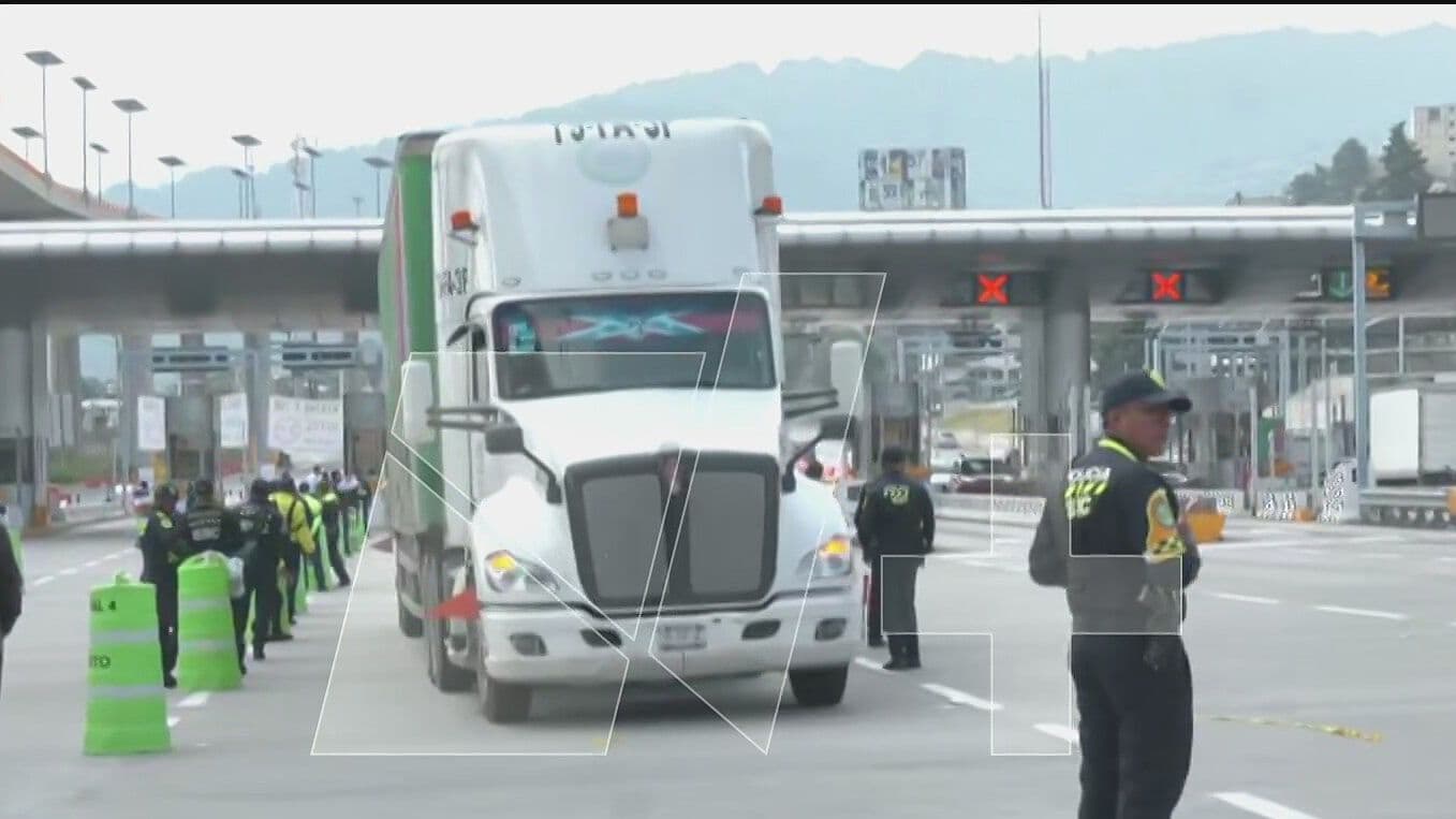 Operativo en México-Cuernavaca: Por la Legada de Normalistas de Ayotzinapa
