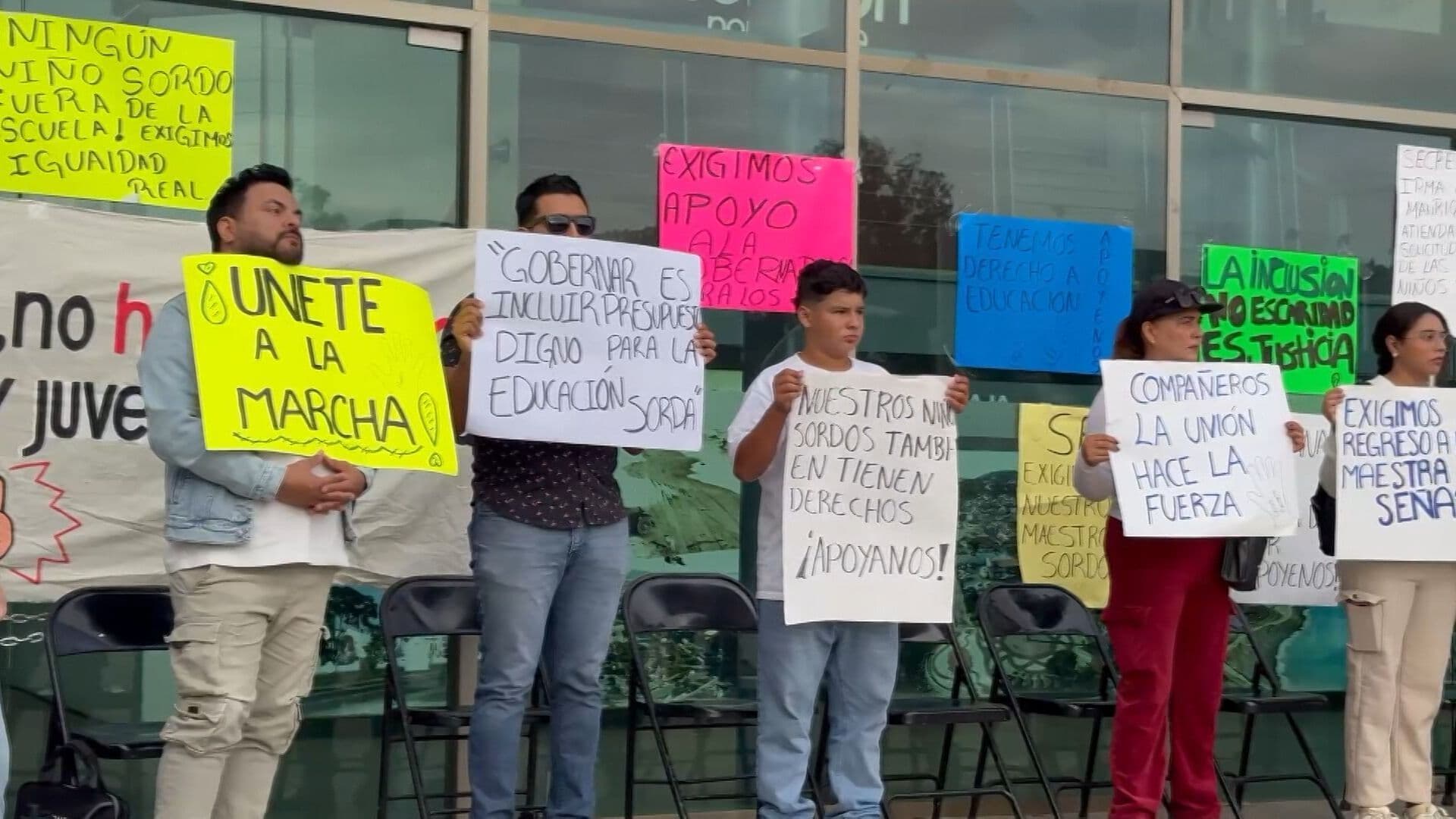 Comunidad con Discapacidad Auditiva Exige Educación en Lengua de Señas en Ensenada