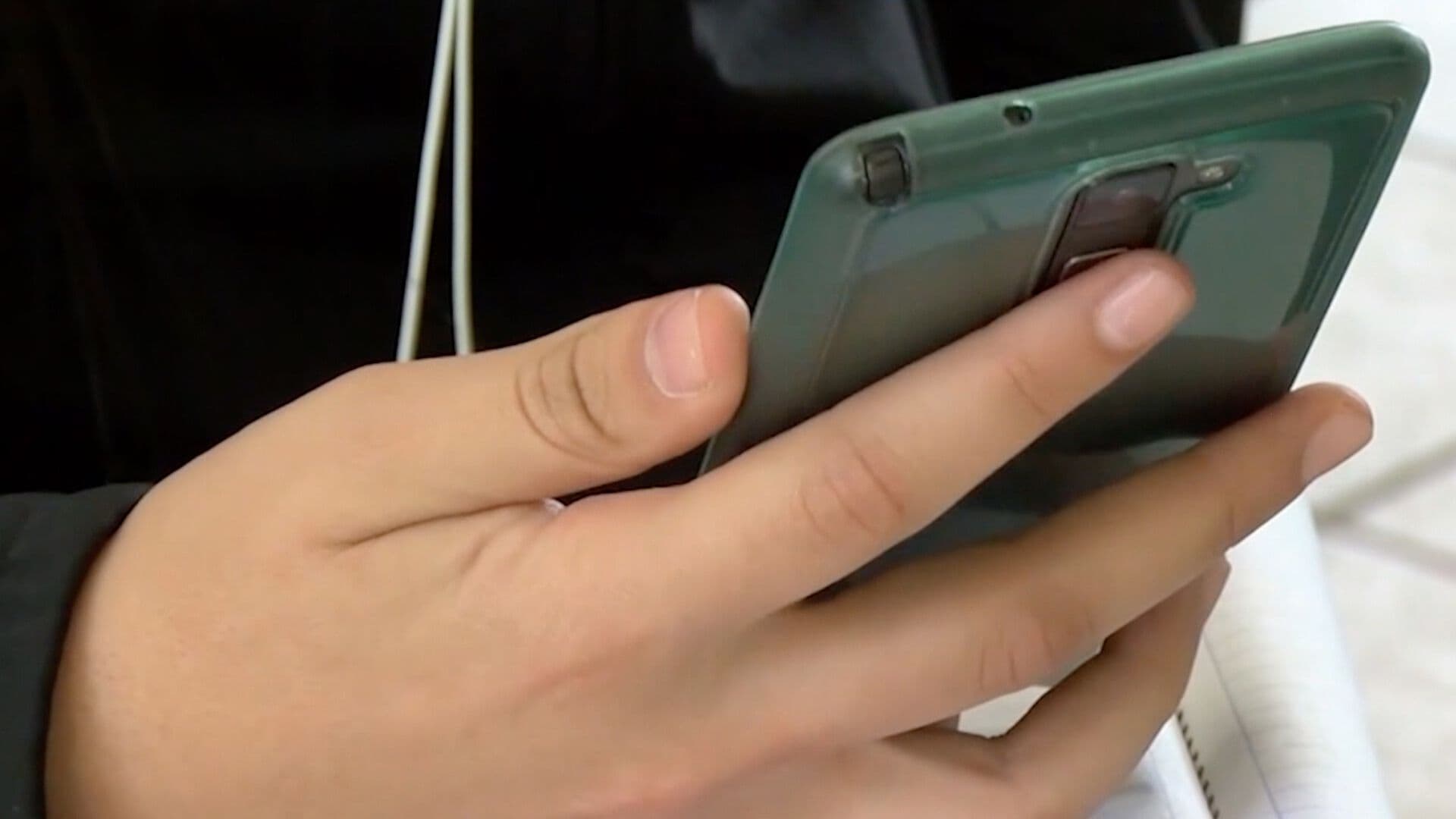 Secretario de Educación Confirma Prohibición de Celulares en Escuelas de Tamaulipas