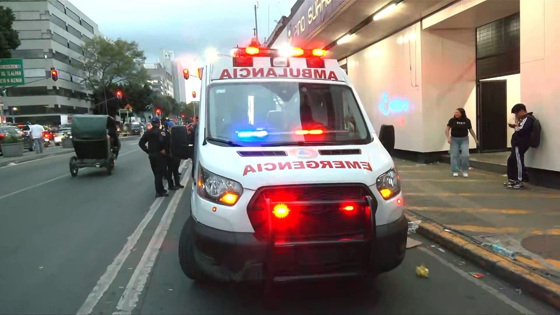 Así Auxiliaron a Embarazada en Metro Pino Suárez tras Sufrir Contracciones