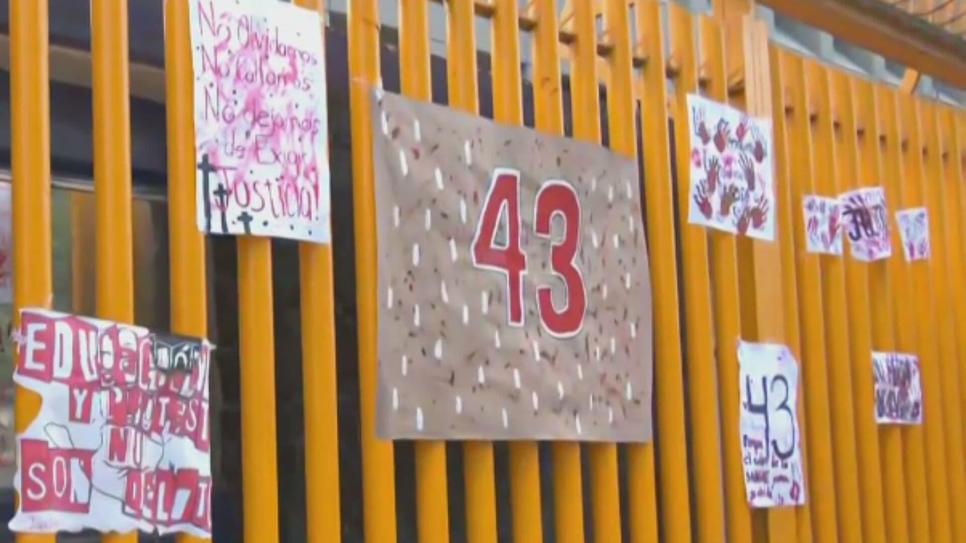 Suspenden Actividades en la Prepa 8 de la UNAM por Aniversario de Ayotzinapa