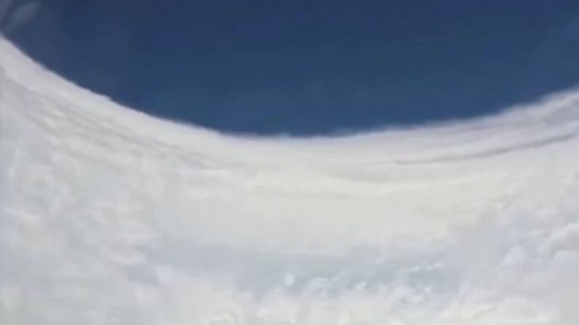 Video | Así se Ve el Interior del Poderoso Huracán Polo