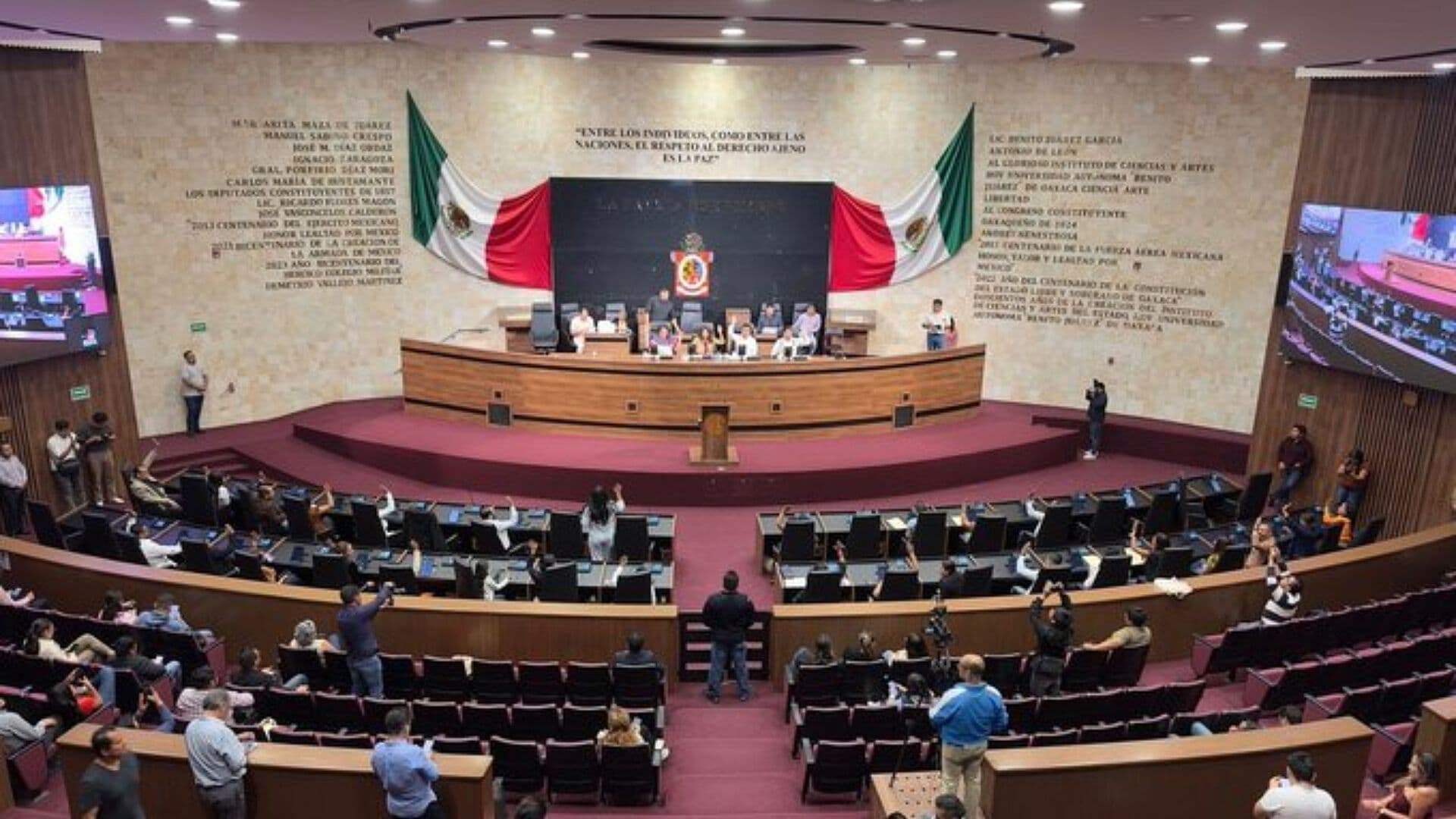 Juchitán Espera a Encargado del Ayuntamiento Tras Desaparición de Poderes