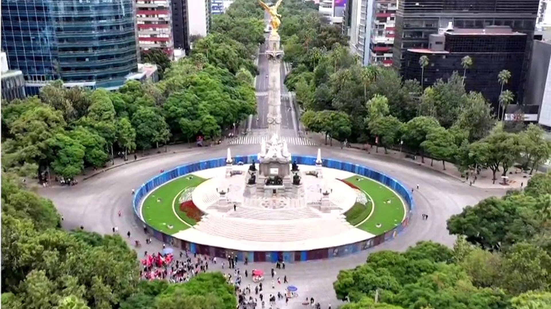Manifestantes se Congregan en el Ángel por los 12 Años del Caso Ayotzinapa