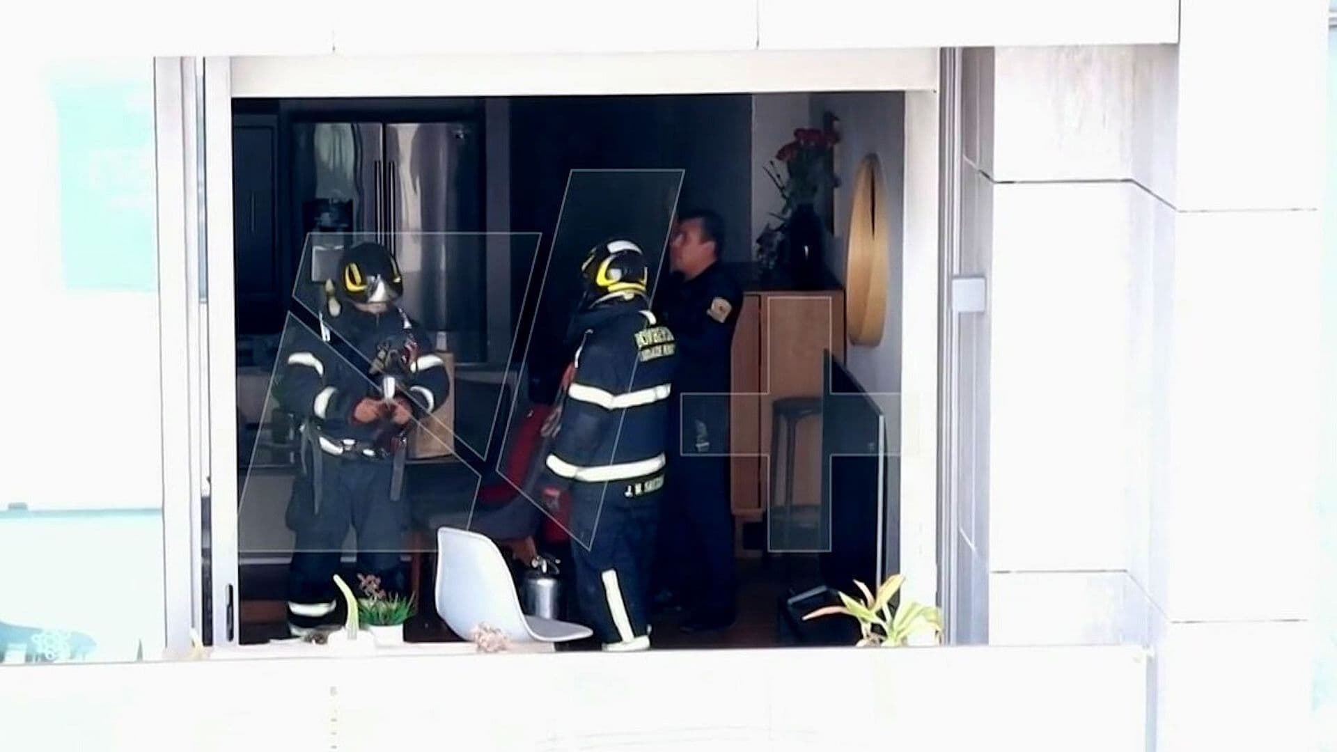 Bomberos Combatieron Fuerte Incendio en la Colonia Anáhuac de Miguel Hidalgo