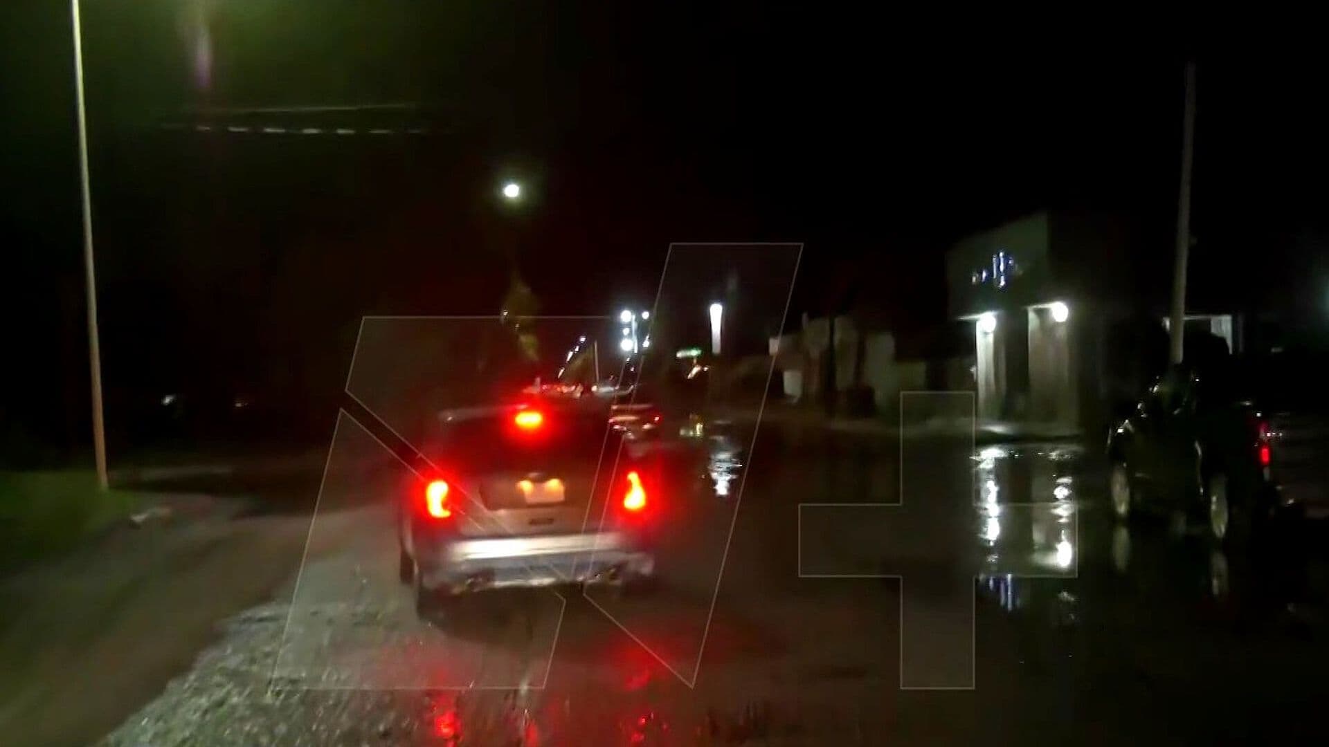 Polo Inundó Calles y Obligó a Cerrar Puerto San Carlos en Baja California Sur