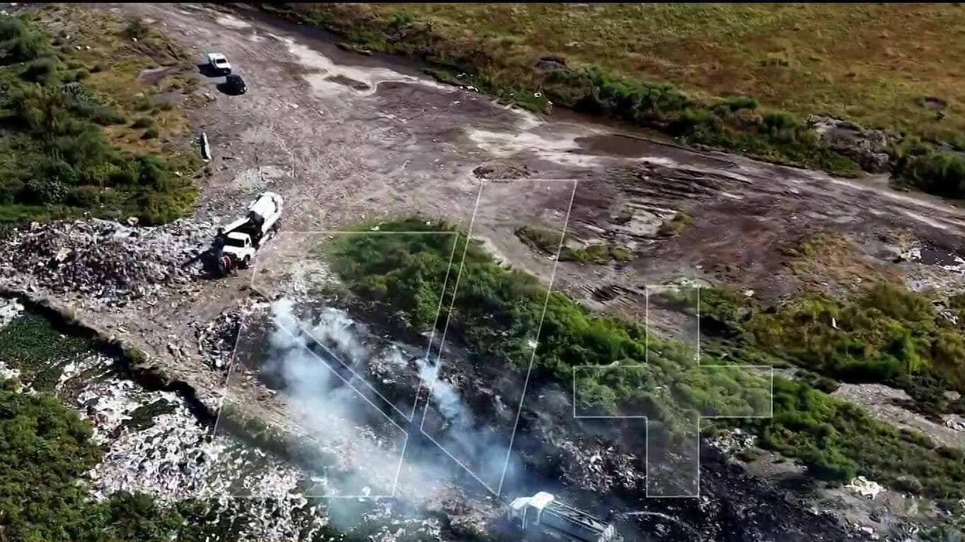 Incendio de Basura Provoca Intensa Columna de Humo en el Circuito Exterior Mexiquense