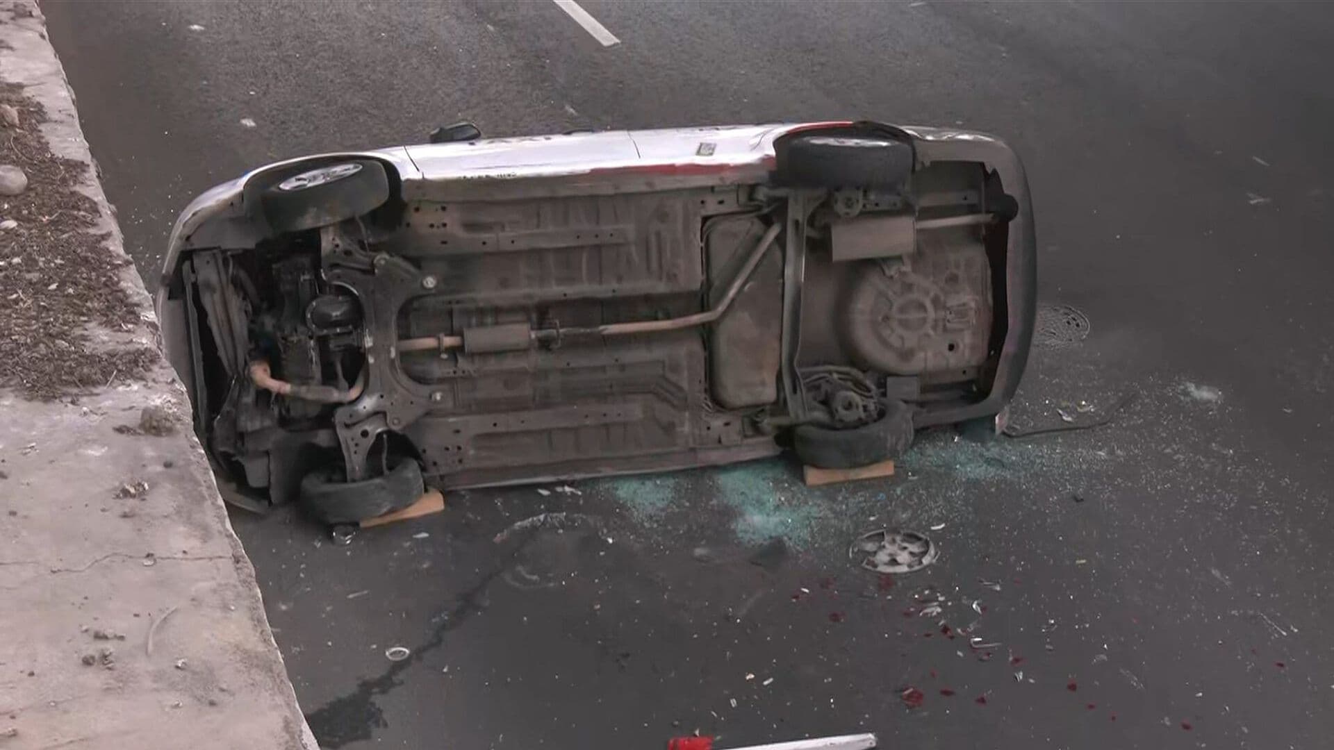 Muere Persona Tras Volcadura de Taxi en Naucalpan, Edomex