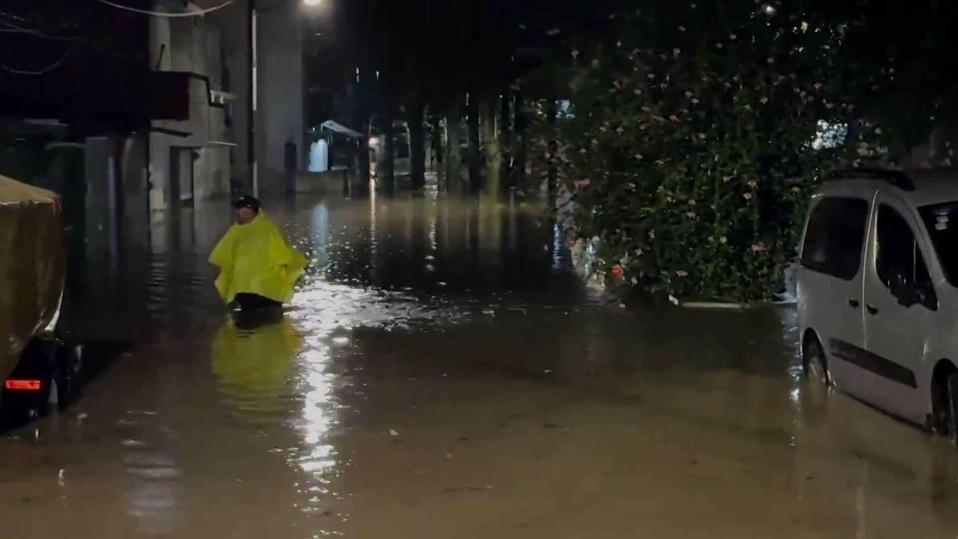 Fuertes Lluvias Inundan Zonas de Xalapa, Veracruz