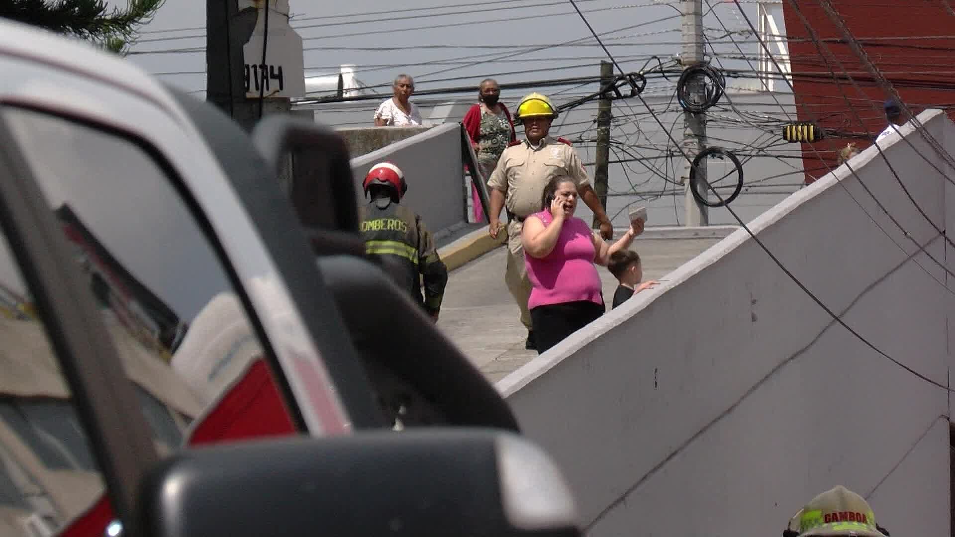 Fuga de Gas en Clínica 46 del IMSS Moviliza a Bomberos de Guadalajara