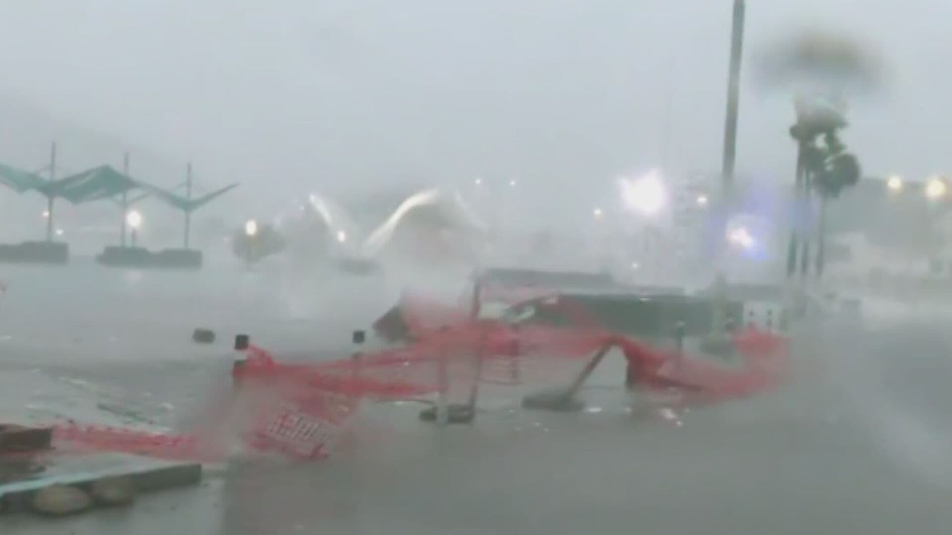 Así Se Ve Guaymas, Sonora, con Lluvias y Fuertes Vientos previo a Impacto del Huracán Polo