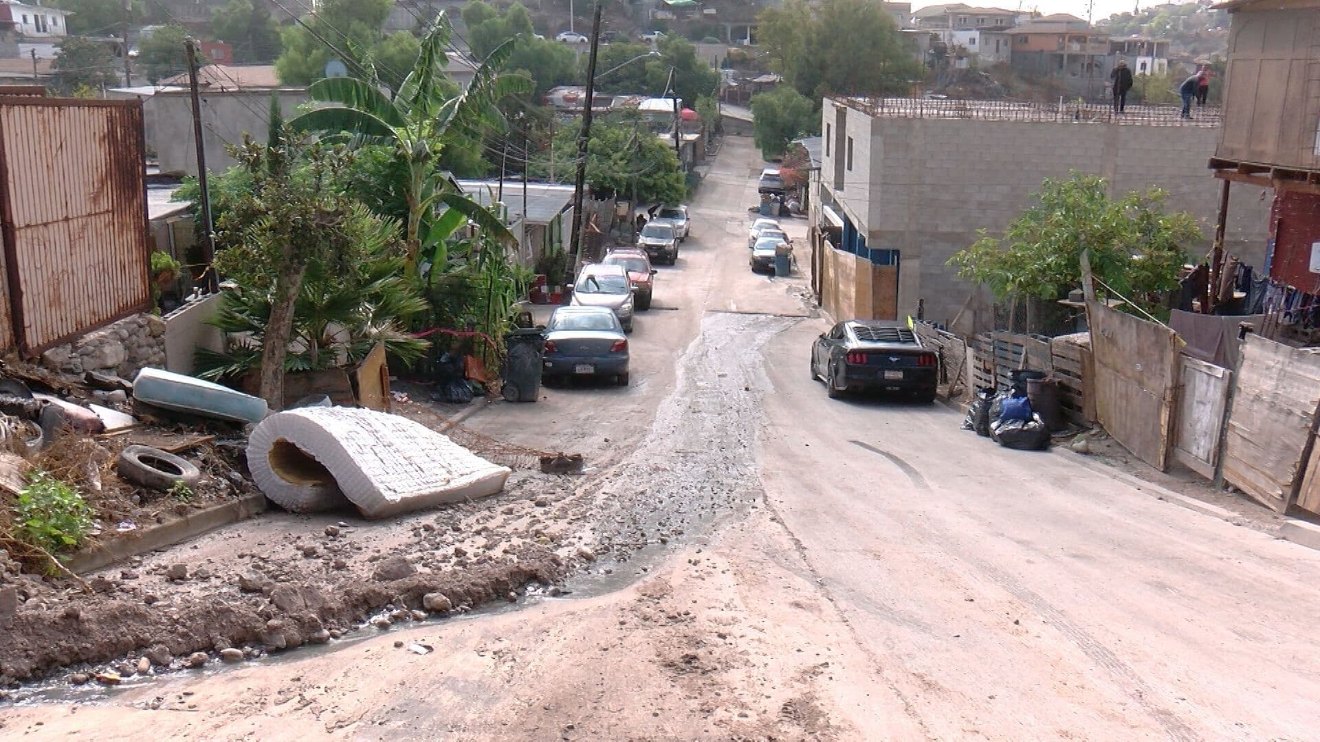 Fuga de Aguas Negras Afecta Calles y Comercios de Colonia Reforma en Tijuana, BC