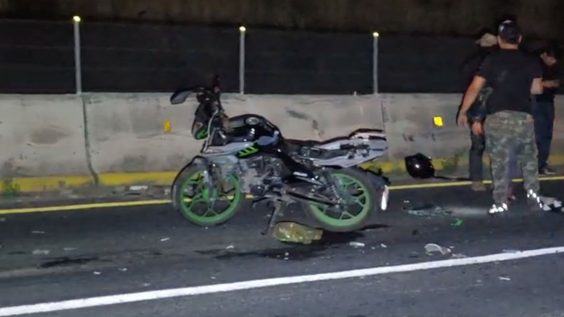 Accidente Choque Motociclista Muerto Colchón Periférico San Lucas Cuauhtelulpan Tlaxcala