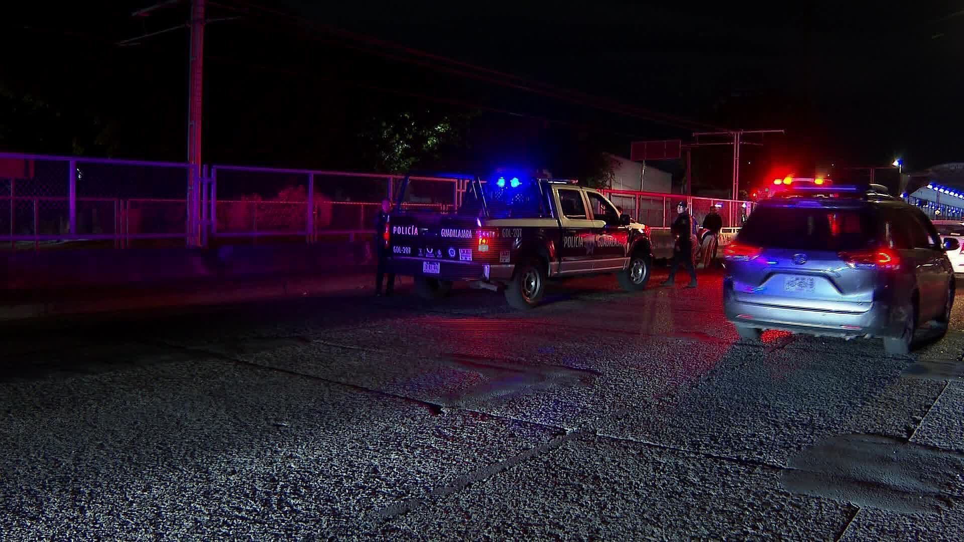 Localizan a un Hombre Inconsciente con Herida de Bala en Guadalajara