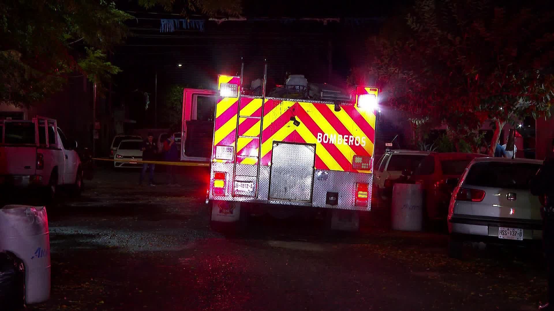 Incendio en Camioneta Alarma a Vecinos de la Colonia Santa María en Guadalajara