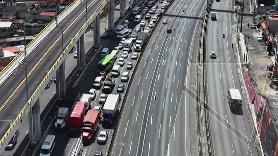 Así se Ve Desde el Aire el Caos Vial en la México-Puebla por Fatal Accidente