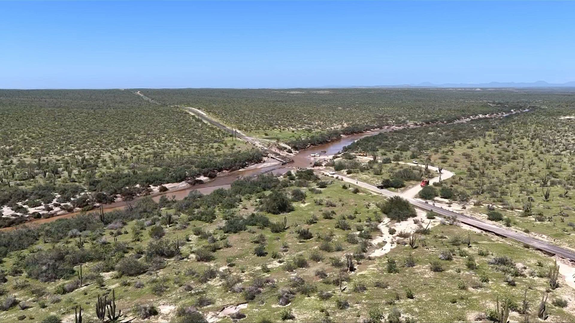 Desde el Aire: Así Quedó el Punto Exacto Donde Pasó el Ojo del Huracan Polo en BCS