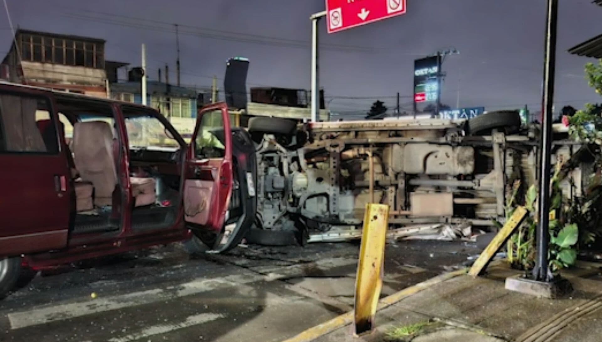 Accidente Camioneta 11 Sur y 57 Poniente Mayorazgo Puebla