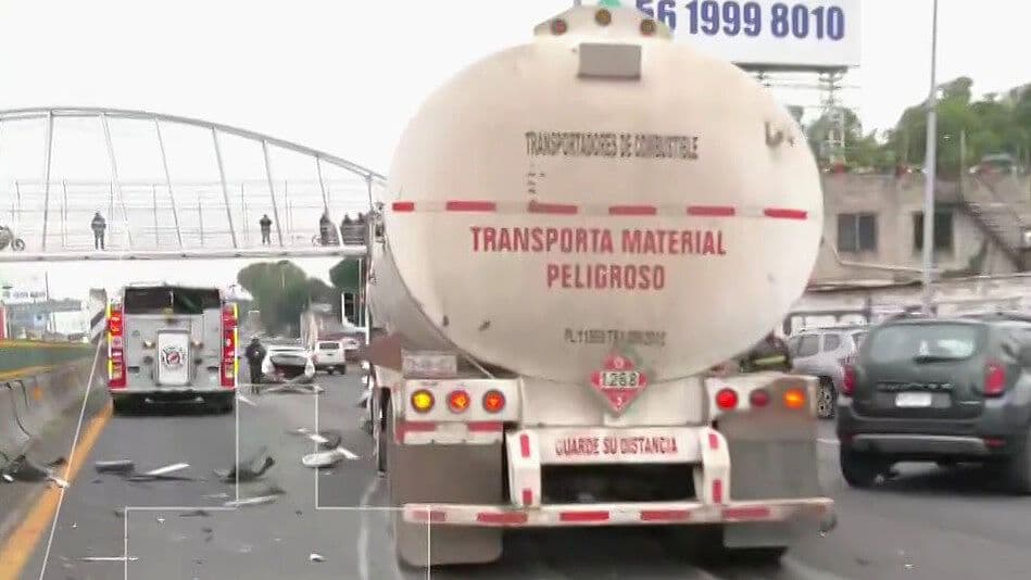 Pipa Choca con Varios Autos en la México-Pachuca; Conductor Se Da a la Fuga