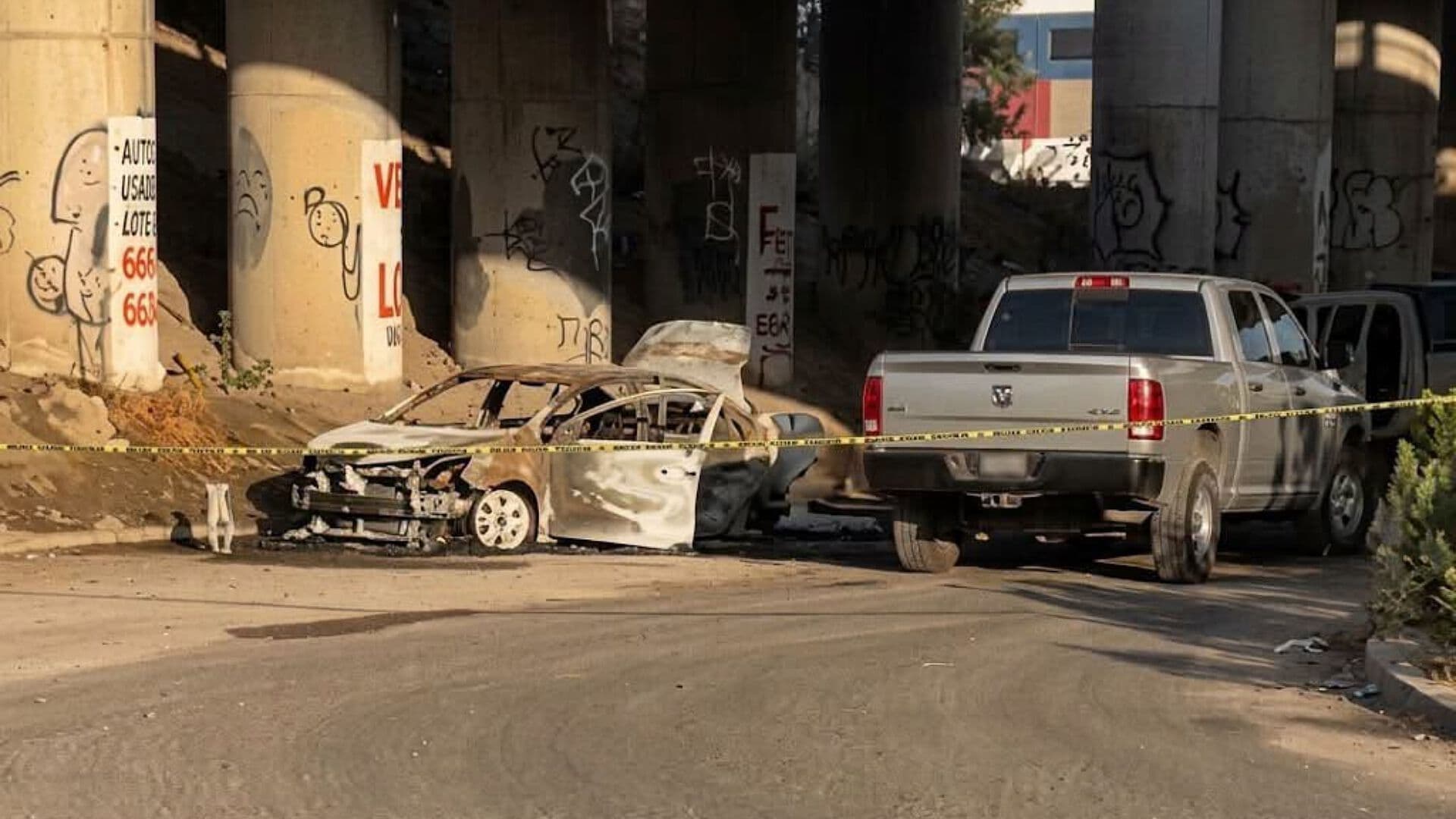 Hallan Dos Cuerpos dentro de la Cajuela de Auto Calcinado en Tijuana