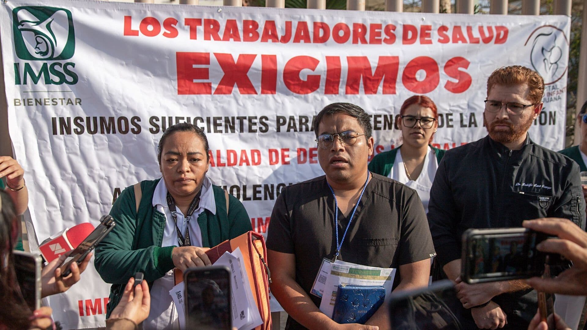 'No Tenemos Material': Trabajadores del IMSS Protestan en Chiapas y Chihuahua