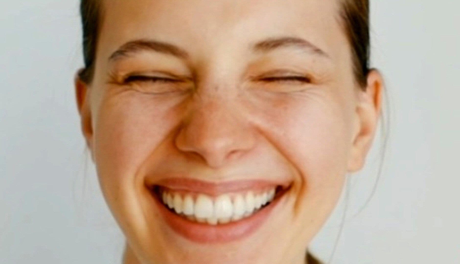 Día Mundial de la Sonrisa: ¿Qué te Hace Sonreír?