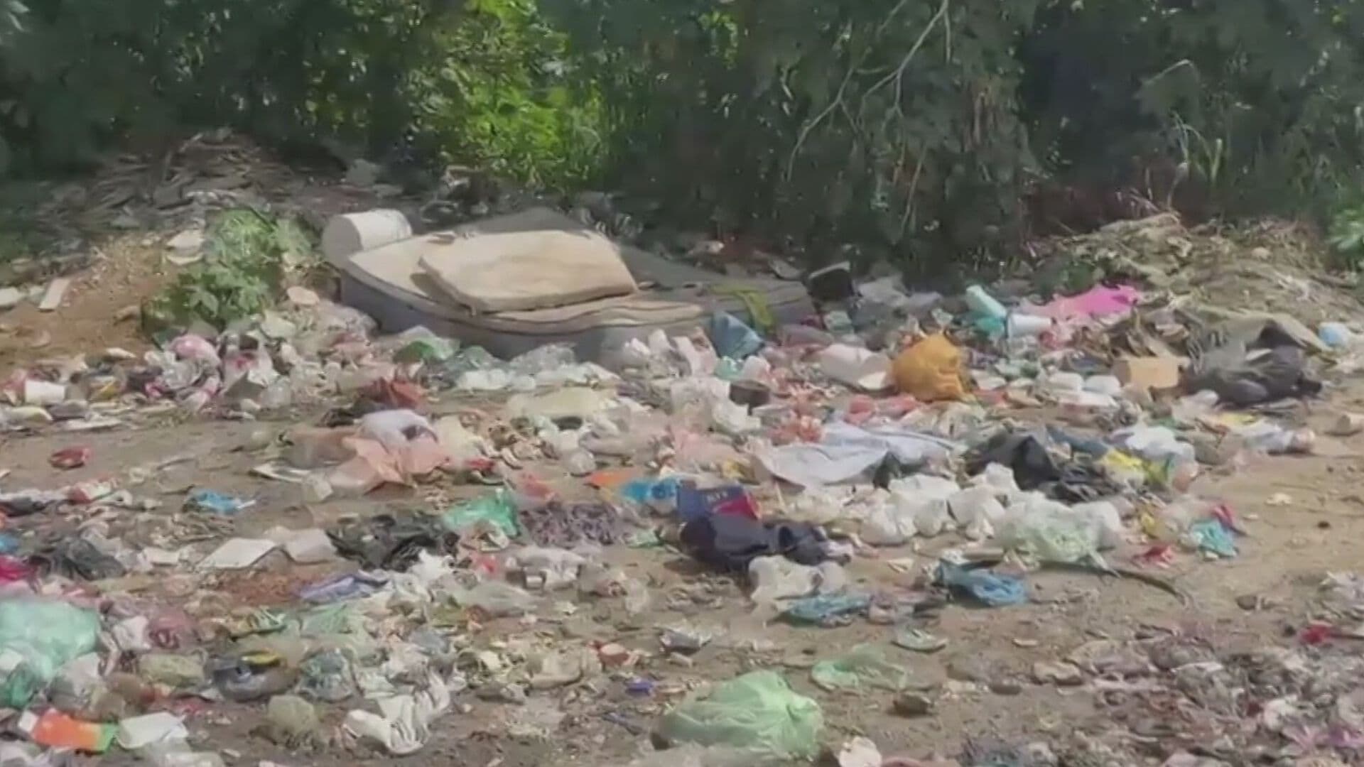 Aumentan Tiraderos Clandestinos en el Puerto de Acapulco, Guerrero