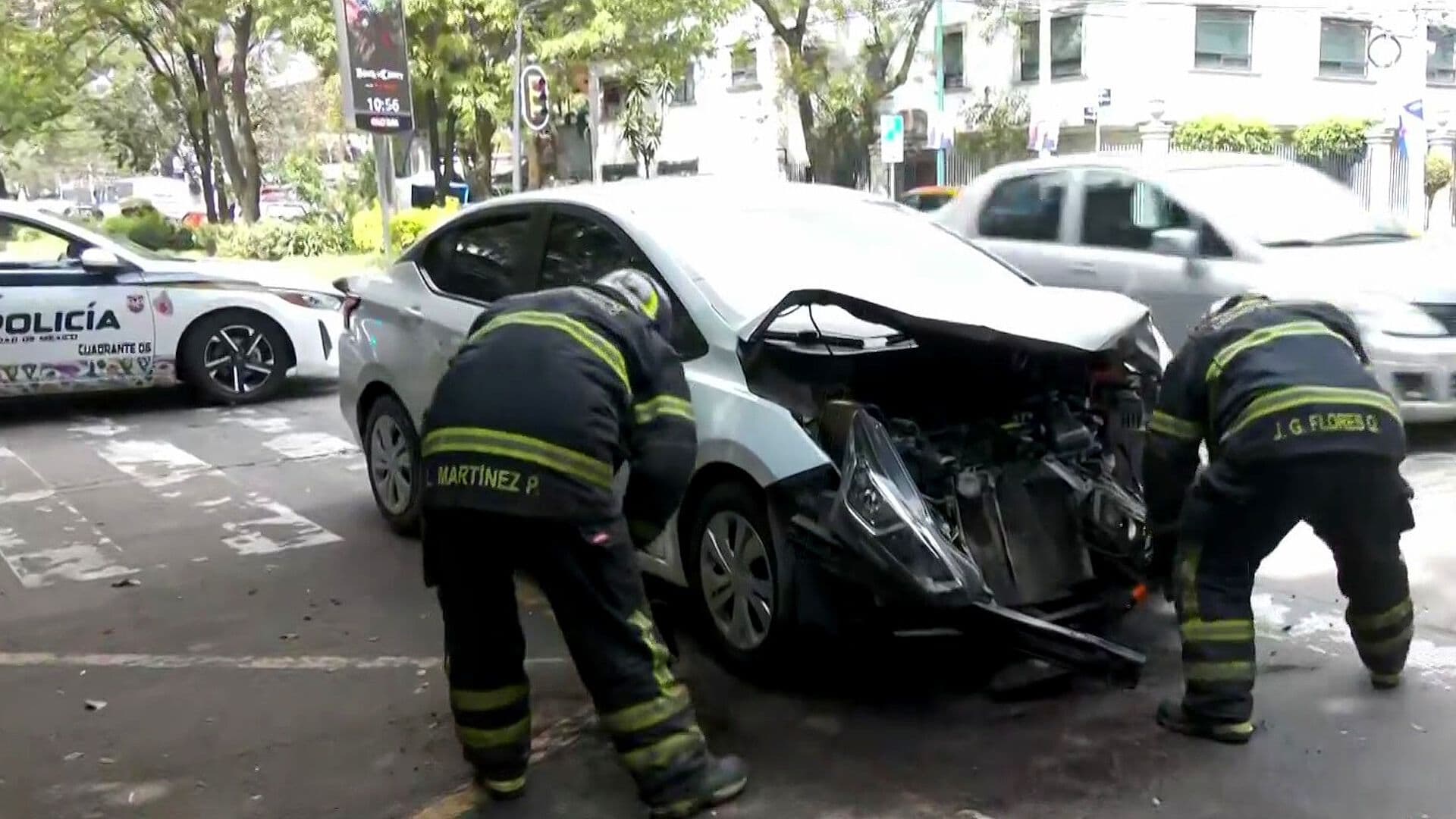 Fuerte Choque entre Dos Automóviles Deja una Mujer Lesionada en Anzures, CDMX