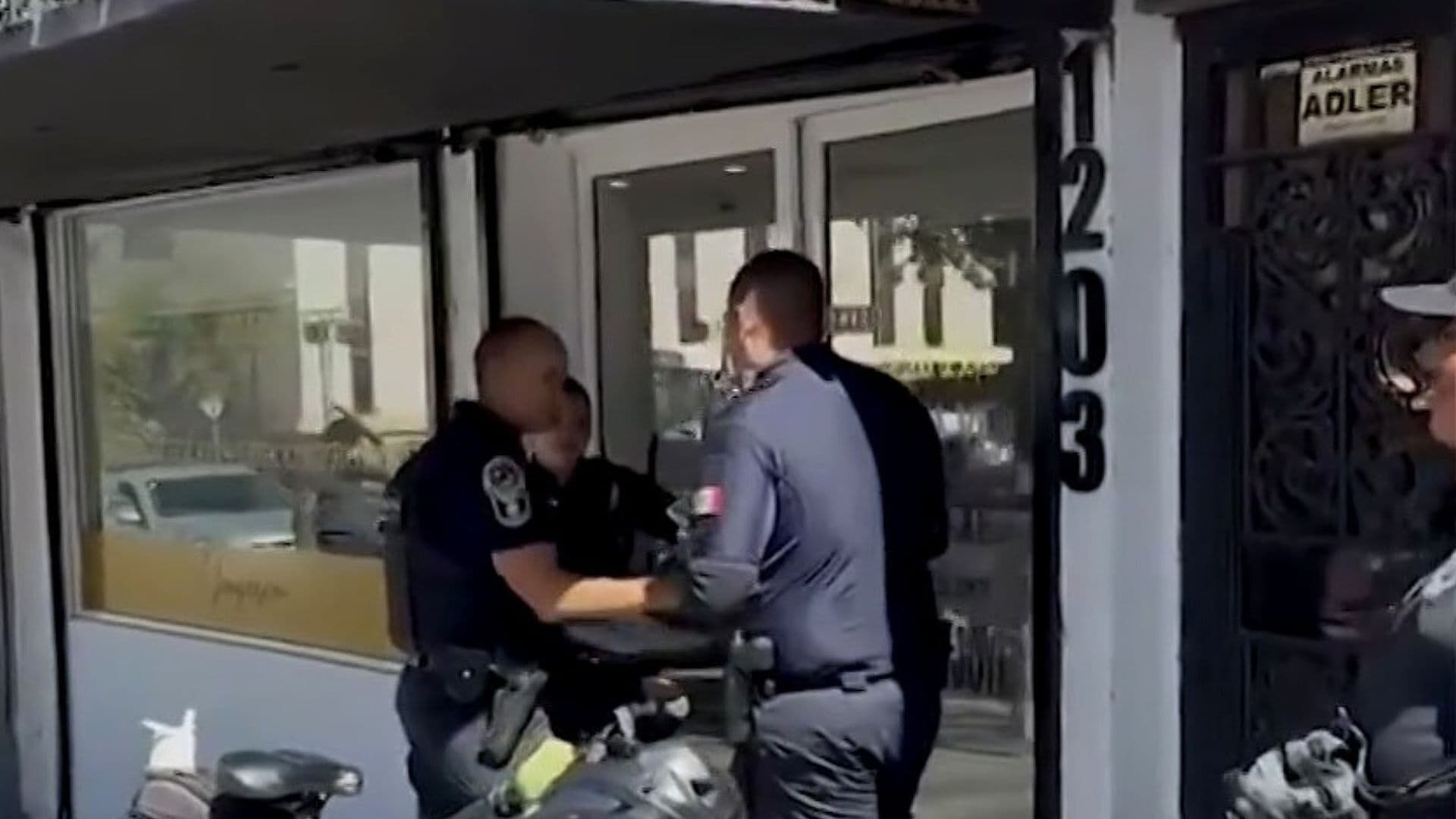 Sujetos Armados Roban Joyería y se Llevan Botín de 3 Millones en Chihuahua