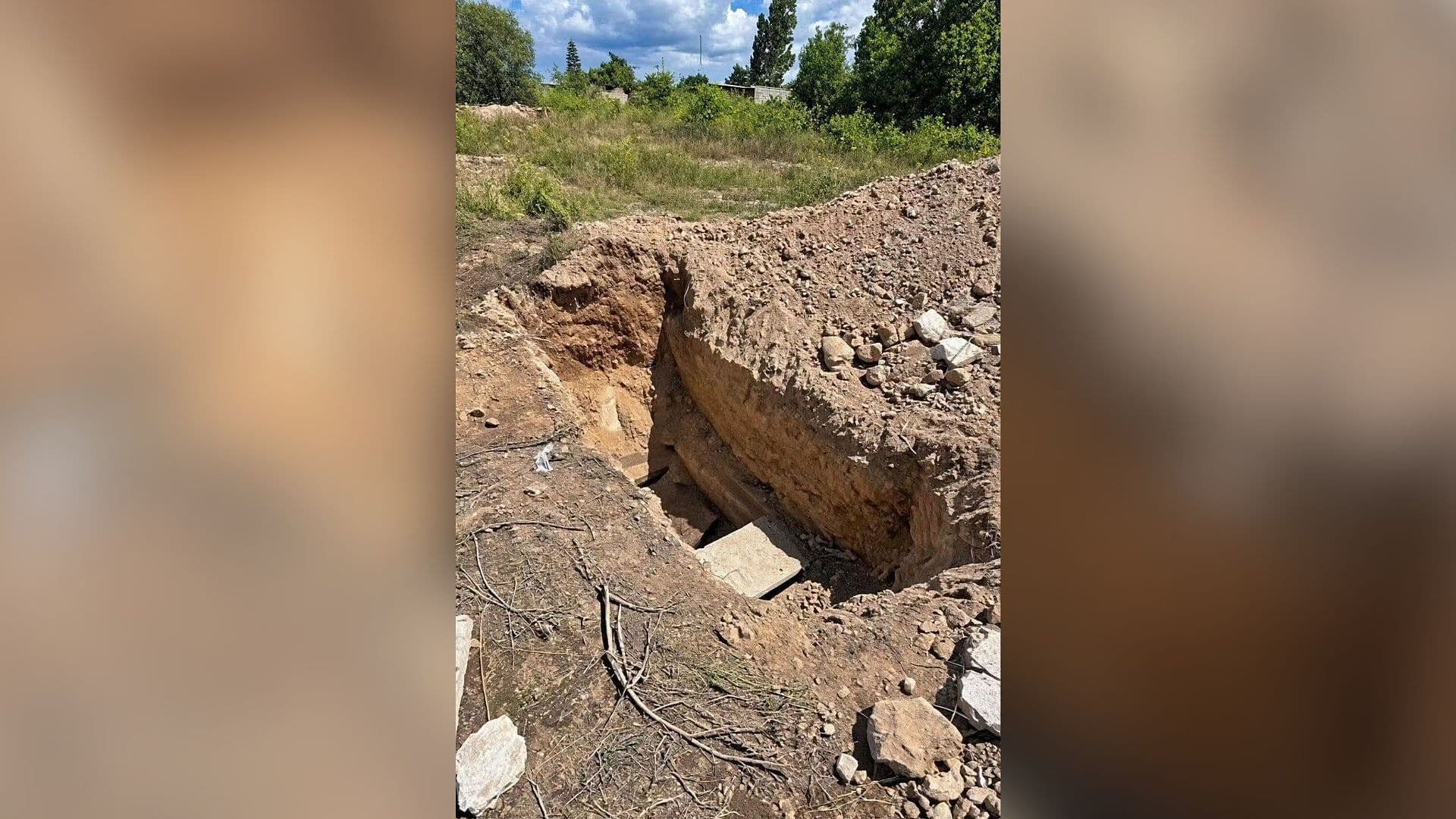 Pobladores Irrumpen en Alcaldía de Atotonilco de Tula por Presunta Exhumación de Cuerpos