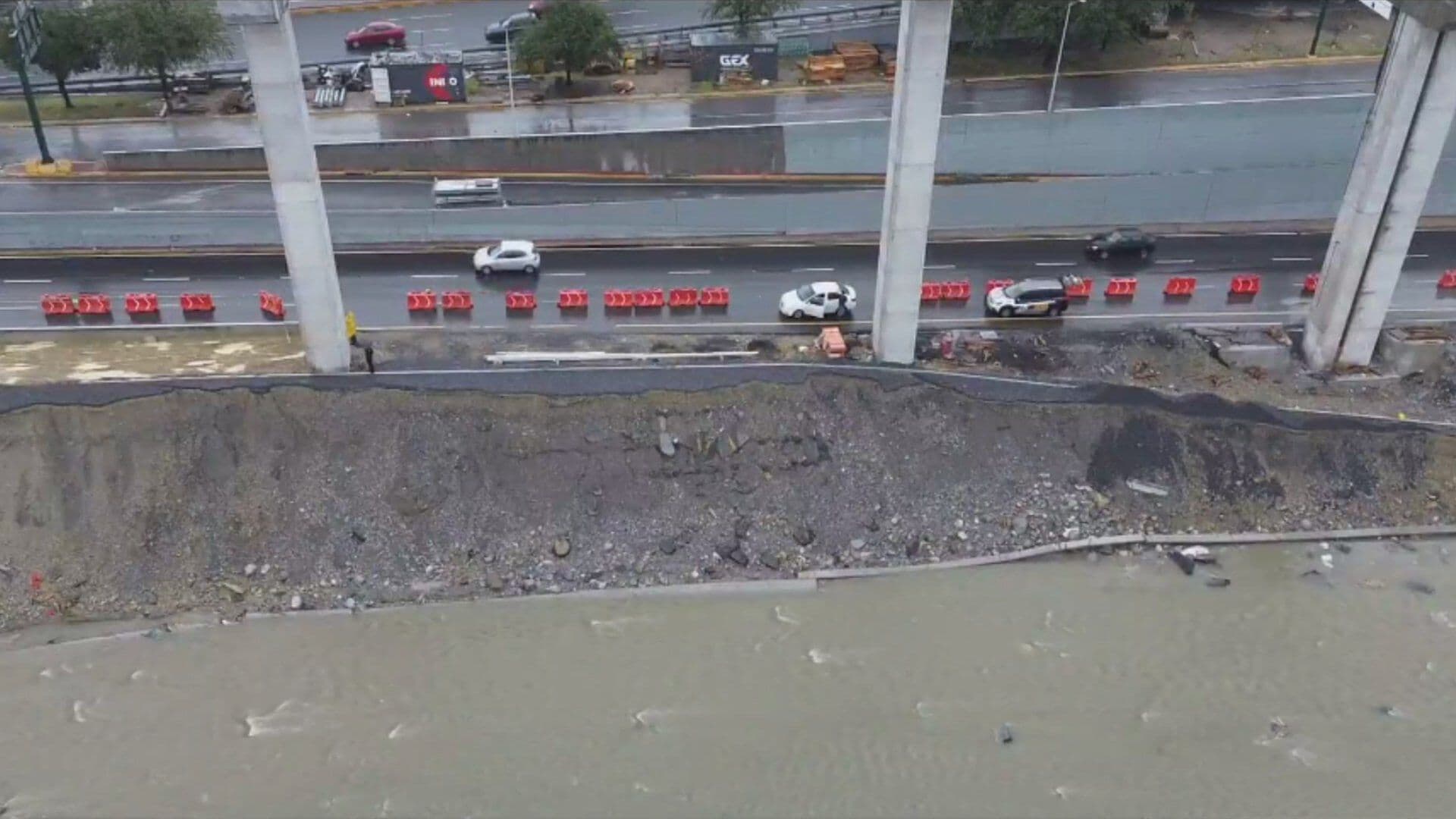 Continúa Deslave en Parque Lineal Bajo Línea 4 del Metro de Monterrey