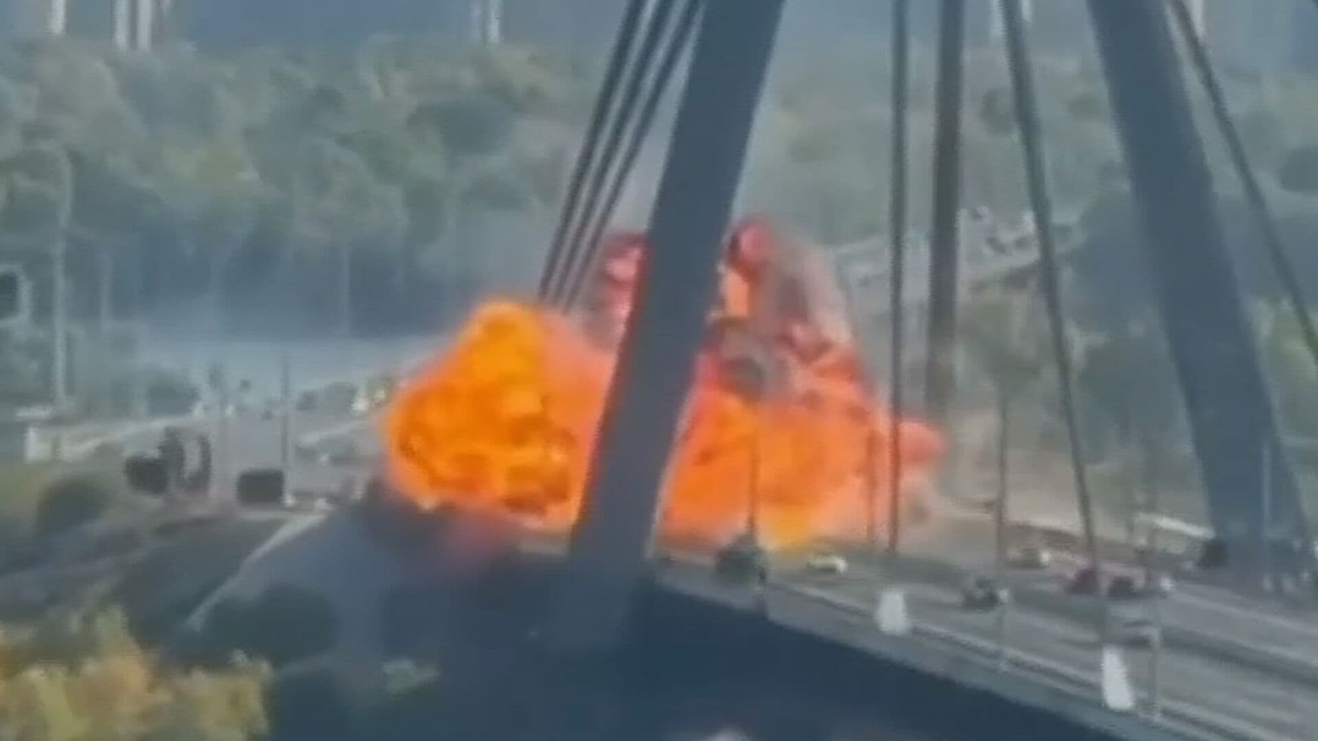 Dron Ruso impacta Puente en Kiev