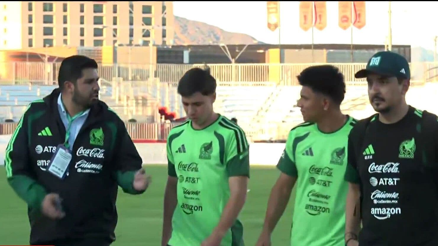 México vs. Chile: La Selección Mexicana Sufre Varias Bajas Antes del Partido en Los Ángeles