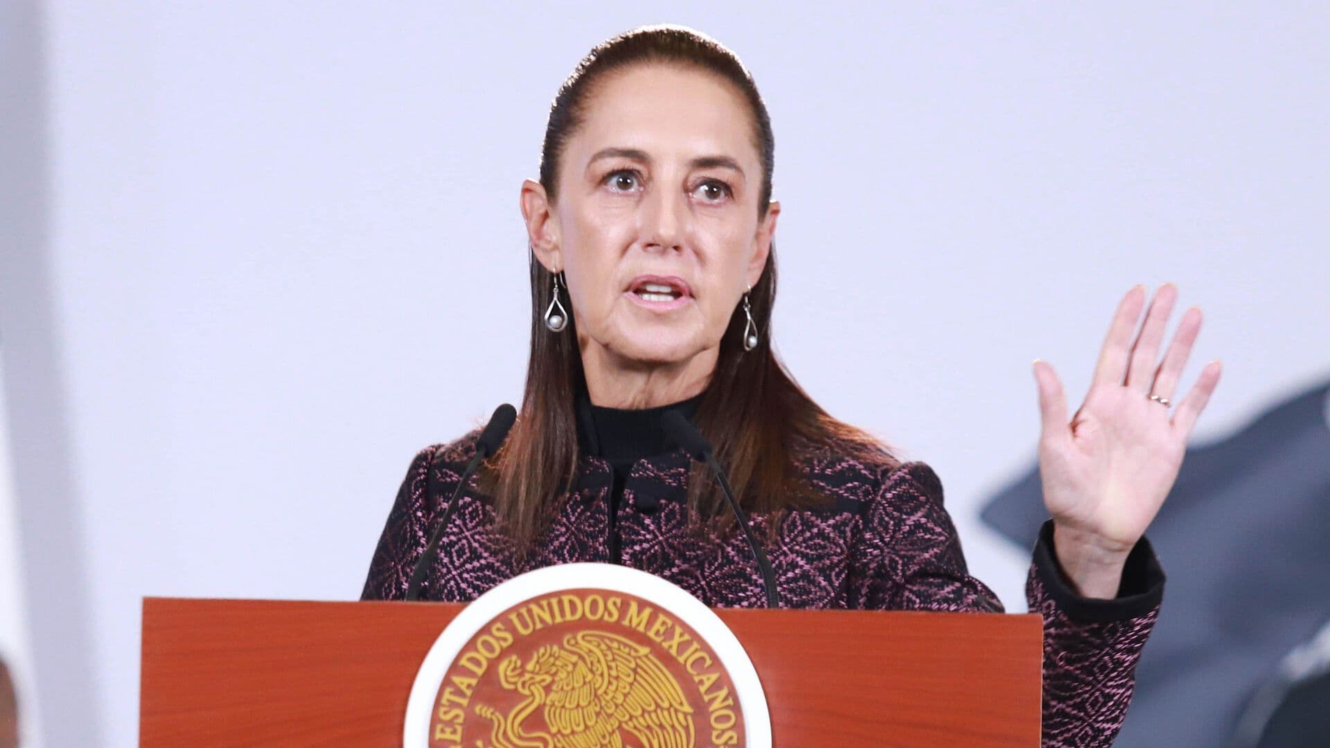 Sheinbaum Responde a Presuntos Disparos desde México a EUA