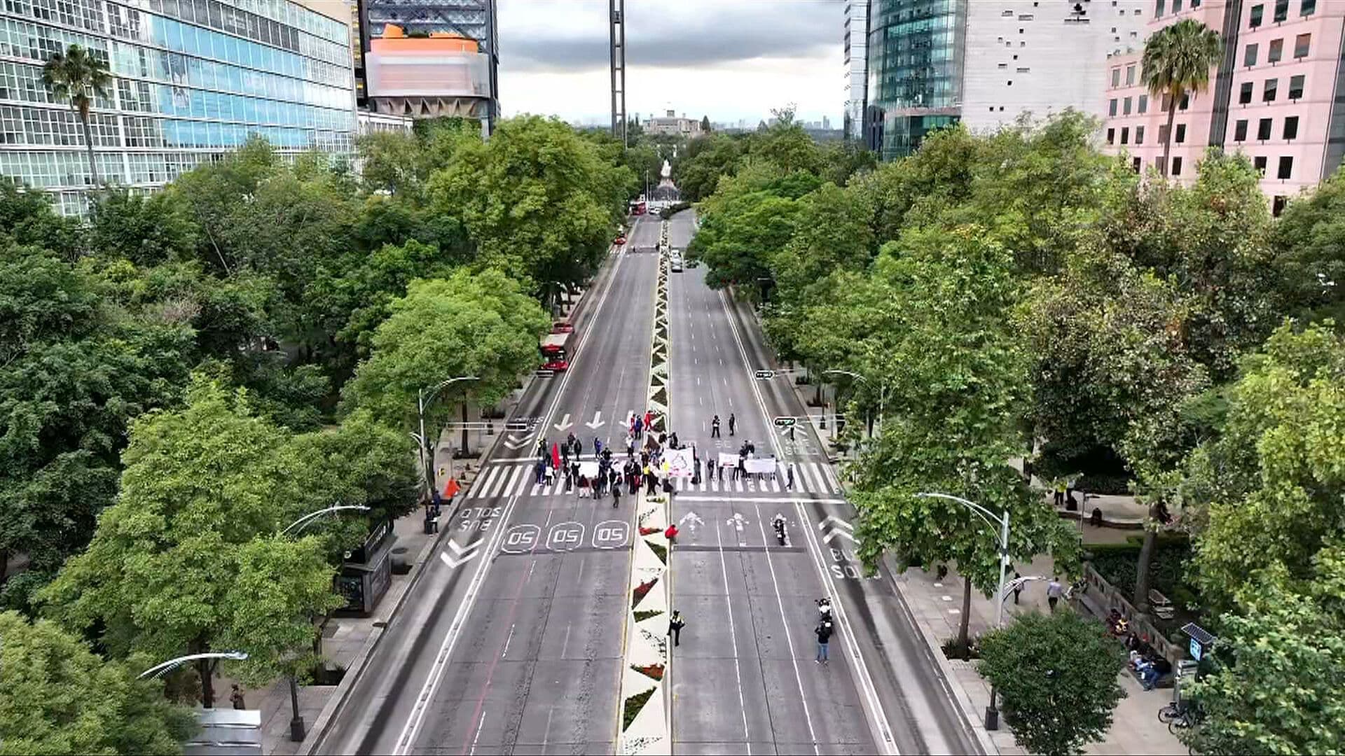 Desde el Aire: Bloquean Carriles Centrales de Paseo de la Reforma, CDMX