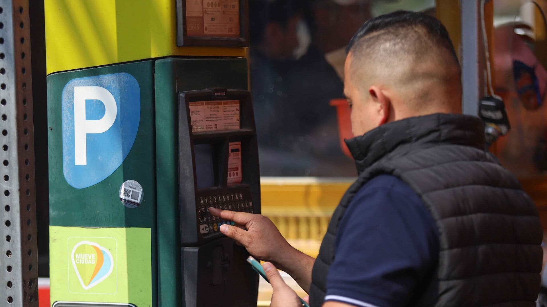 Vecinos Exigen Transparencia en Dinero Recaudado en Colonias con Parquímetros en CDMX