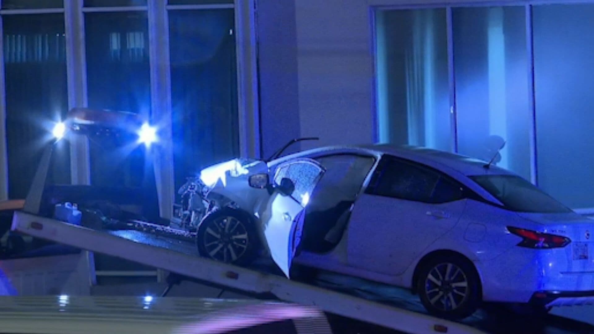 Auto Destrozado por Choque Accidente Distribuidor Vial Juárez Serdán Calle Acatzingo Puebla