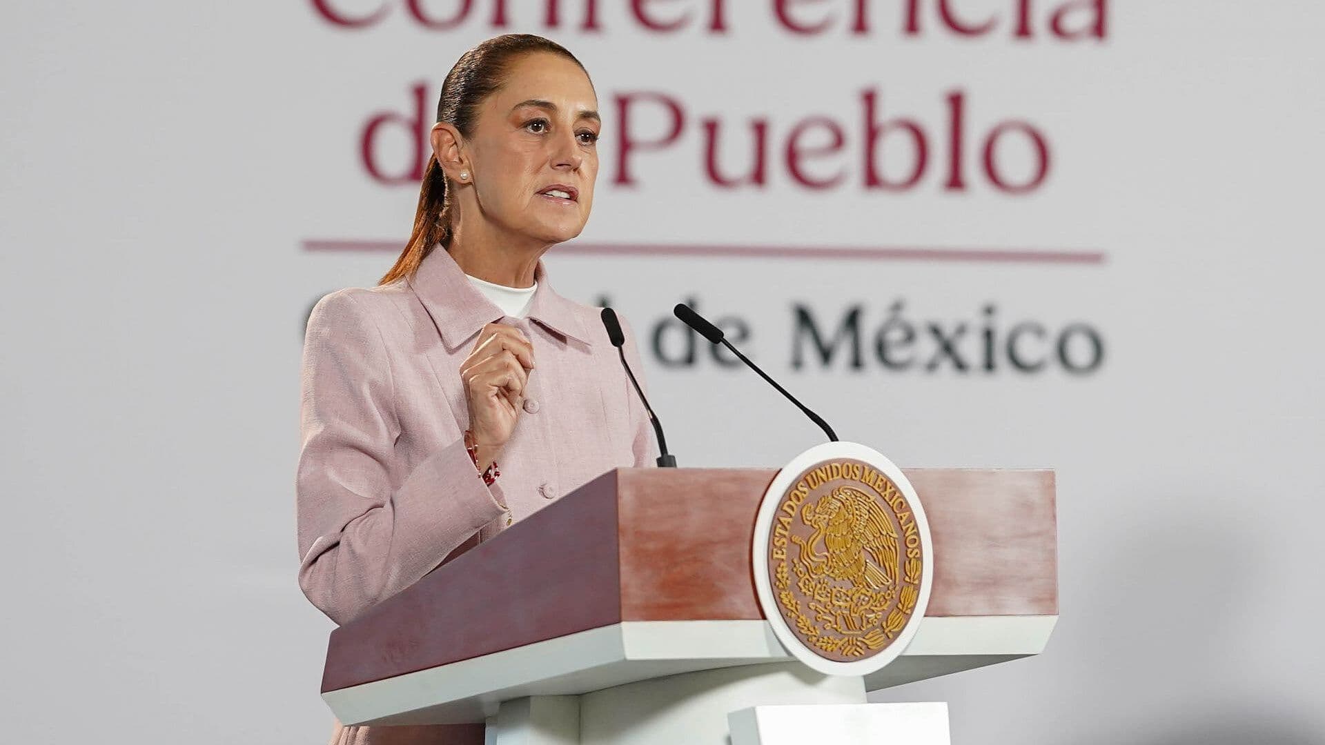 Credencial del Servicio Universal de Salud Permitirá Tener Expediente Médico: Sheinbaum