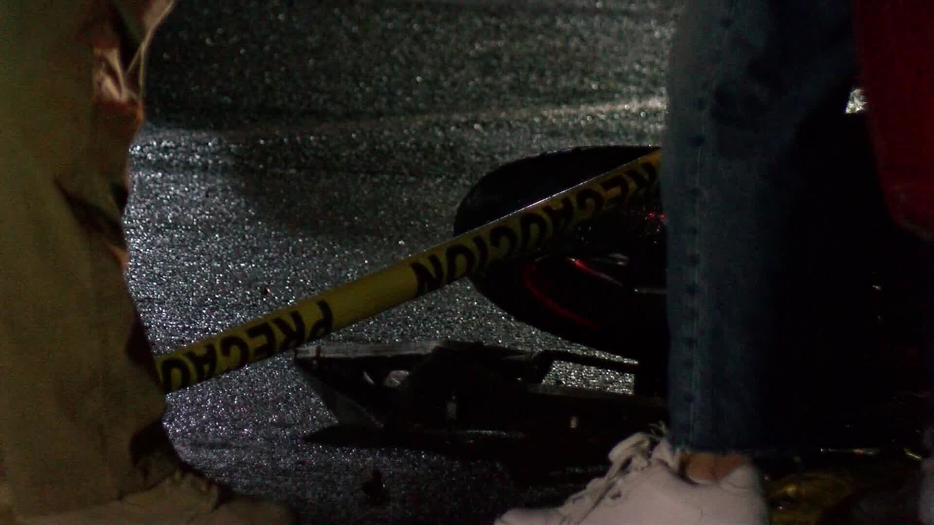 Motociclista Muere Tras Ser Impactado por Dos Vehículos en Avenida Aviación