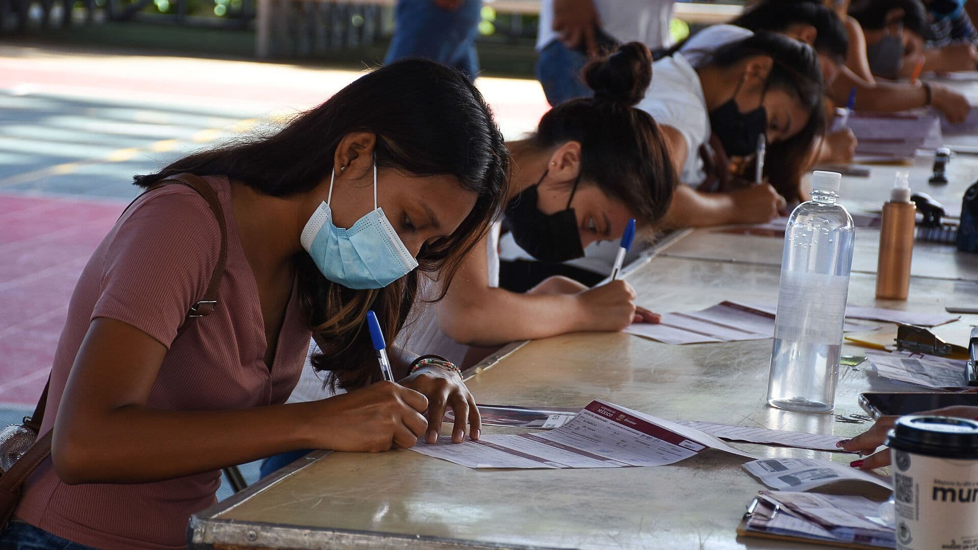 Programa Jóvenes Construyendo el Futuro Continuará Pese a Cierre en 2026