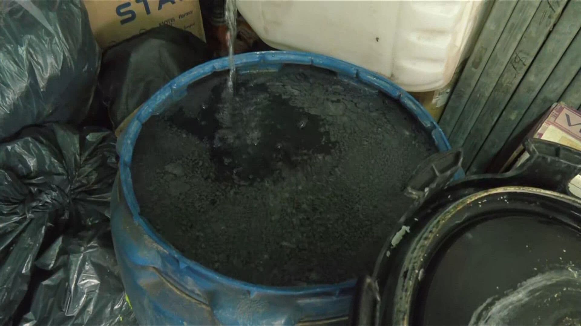 'Llega, Pero Sucia': Vecinos Denuncian Mala Calidad de Agua en Ecatepec, Edomex