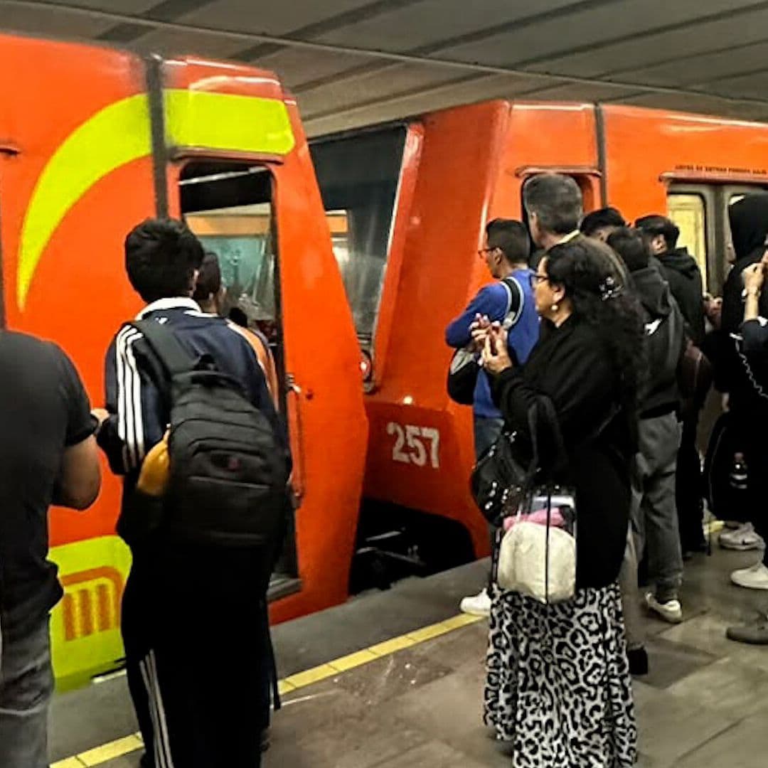 Desalojan a Usuarios de Tren en Metro Tacubaya de la CDMX