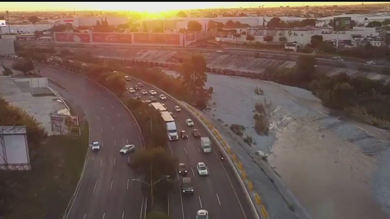 Cierran Carriles Ordinarios por Muerte de Motociclista en Guadalupe
