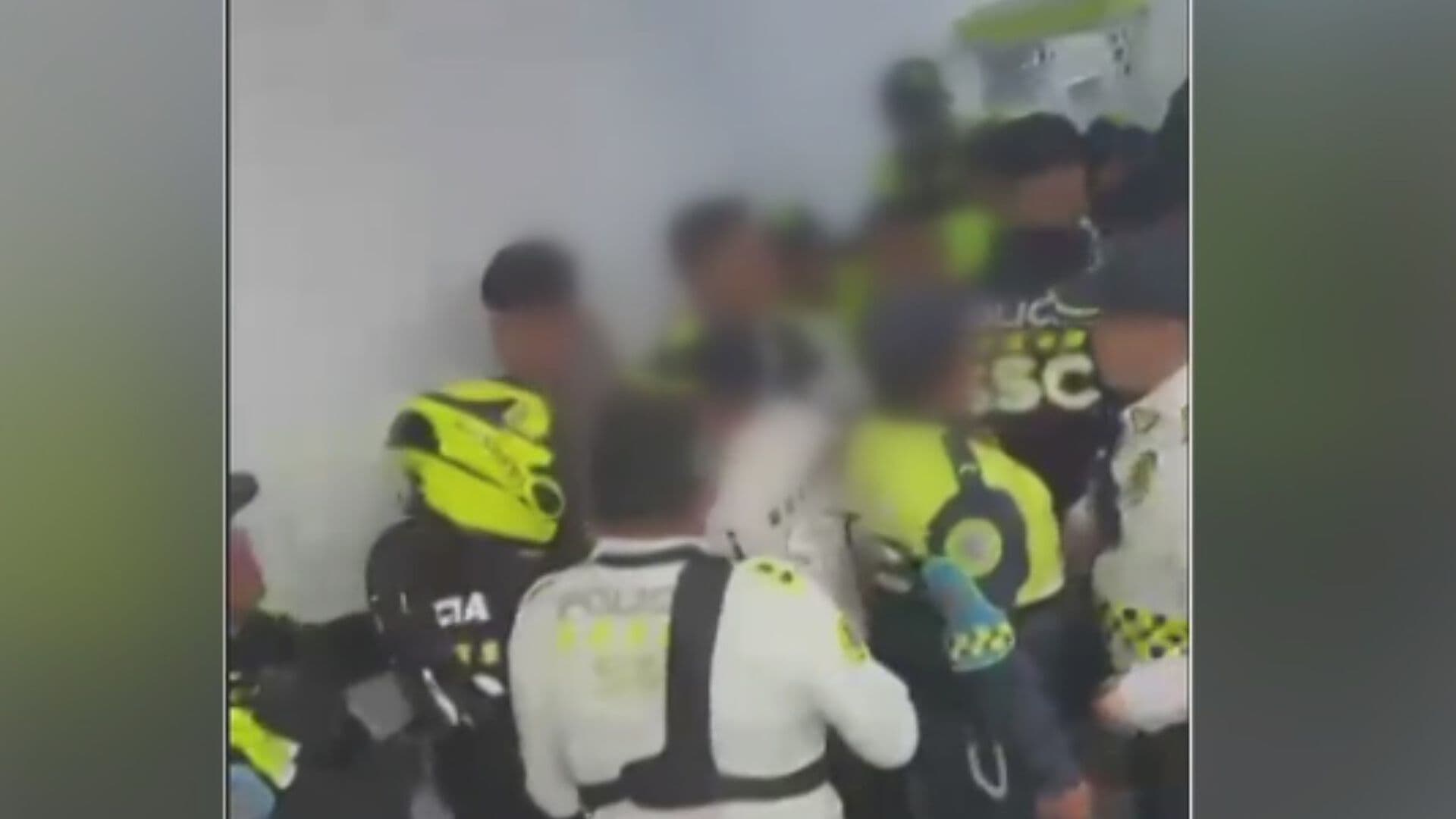 Video | Detienen a Agresores de Policías tras Riña en la Colonia Centro