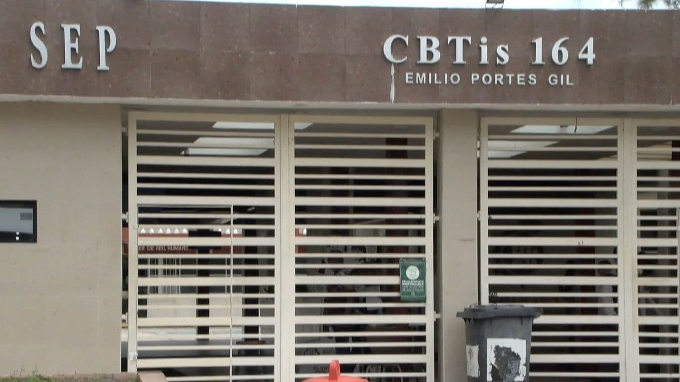 Captan a Estudiantes del CBTIS 164 Peleando a Golpes en un Aula en Ciudad Madero