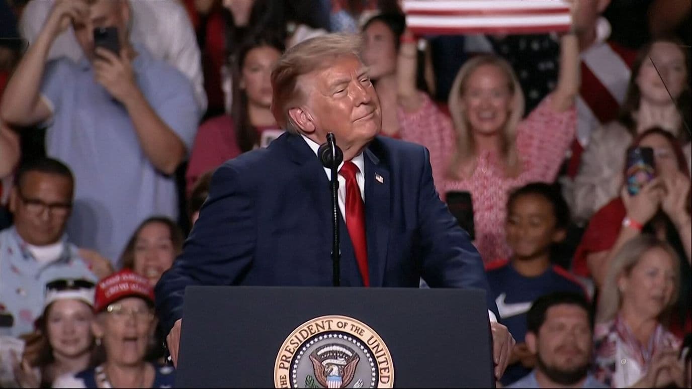 Trump Llega a Texas para Rescatar Elección Republicana ante 'Fantasma' Demócrata